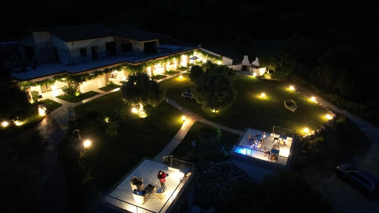 Hotel Essenza Di Mirto La Caletta Luaran gambar
