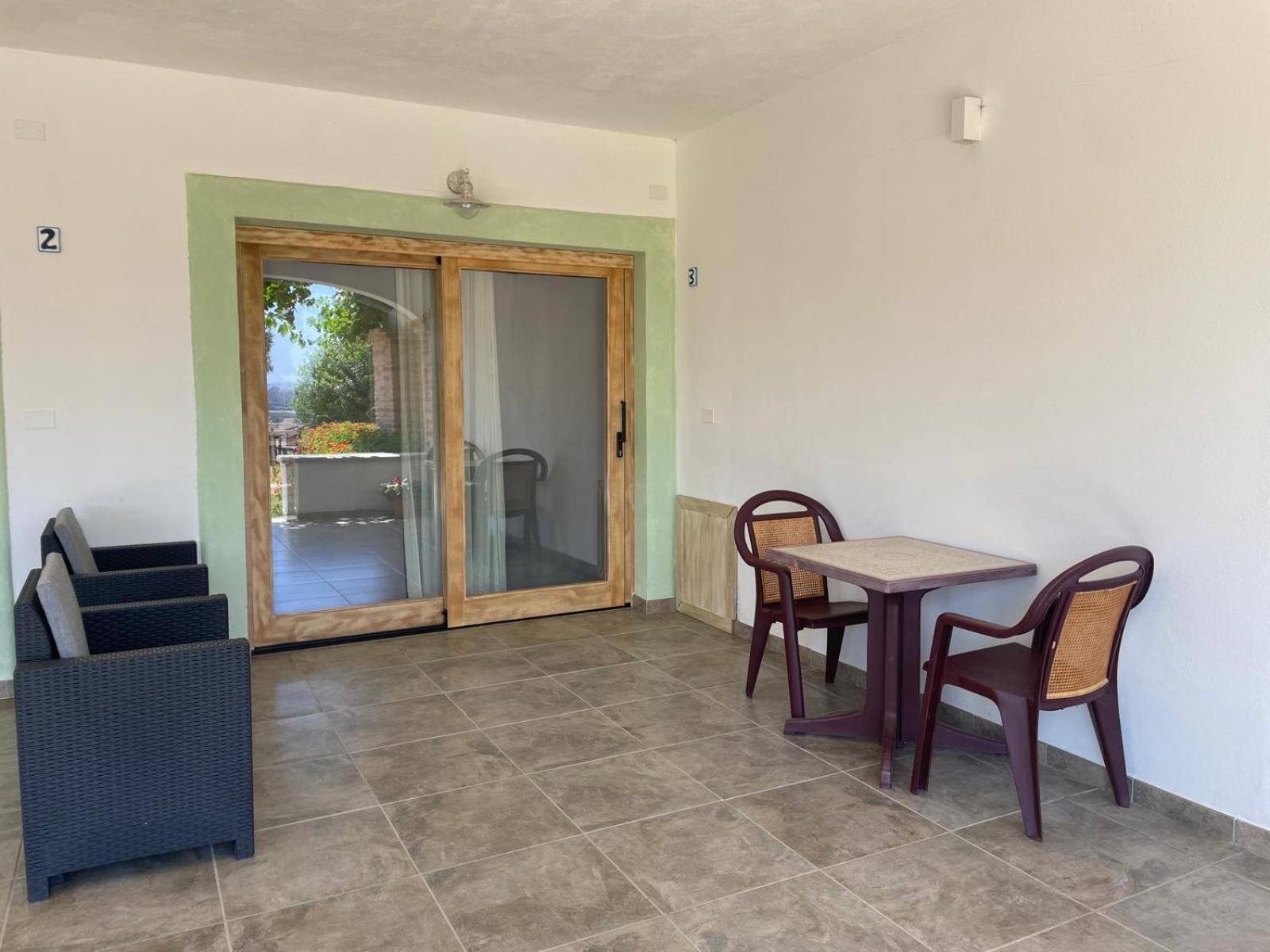 Hotel Essenza Di Mirto La Caletta Bilik gambar